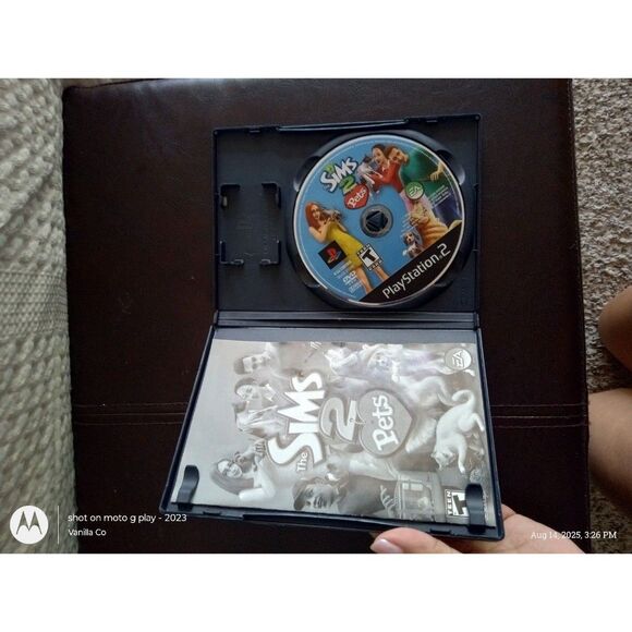 The Sims 2 Pets PS2 - Picture 3 of 5